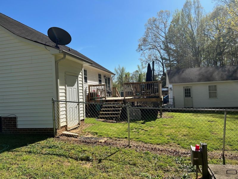 80 Mustang Ln, Zebulon, NC 27597