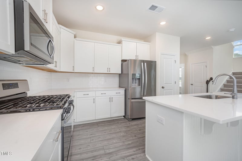 80 Nailsworth St, Angier, NC 27501