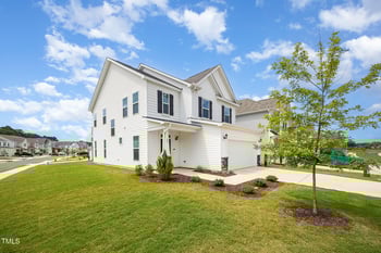 80 Nailsworth St, Angier, NC 27501