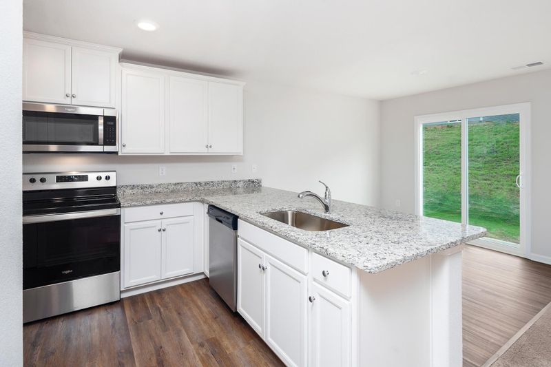 80 Parkers Gate Dr, Youngsville, NC 27596