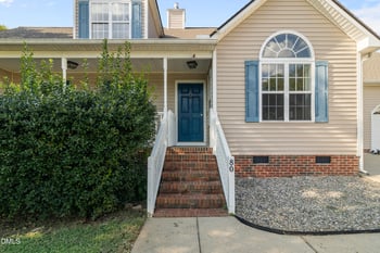 80 Raven Hill Ct, Clayton, NC 27520