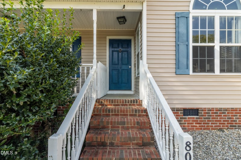 80 Raven Hill Ct, Clayton, NC 27520