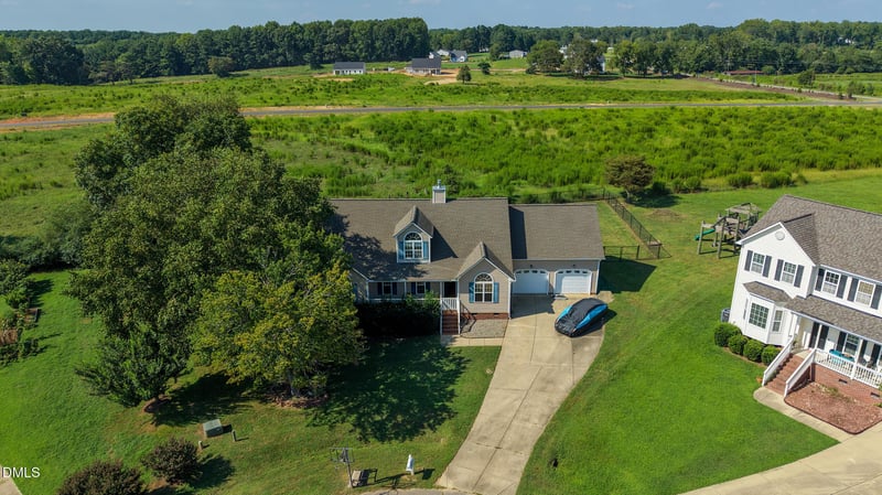 80 Raven Hill Ct, Clayton, NC 27520