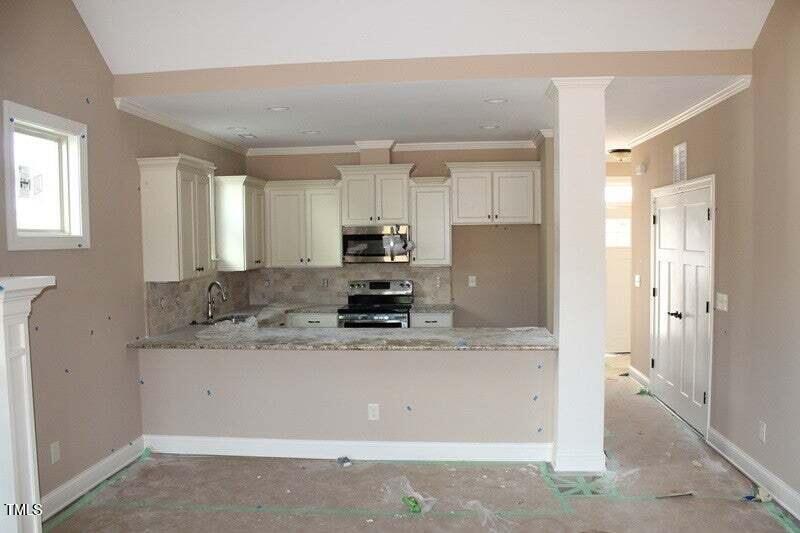 80 Scarlet Bell Dr, Youngsville, NC 27596