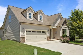 80 Scarlet Bell Dr, Youngsville, NC 27596