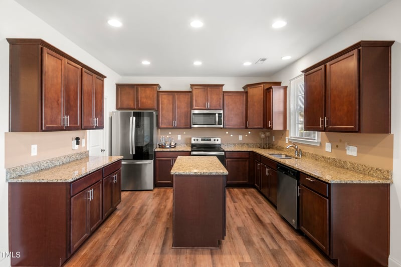 80 Shining Amber Way, Franklinton, NC 27525
