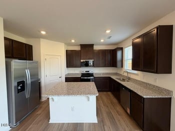 80 Spy Glass Dr, Fuquay Varina, NC 27526