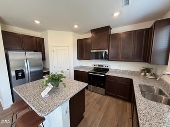 80 Spy Glass Dr, Fuquay Varina, NC 27526