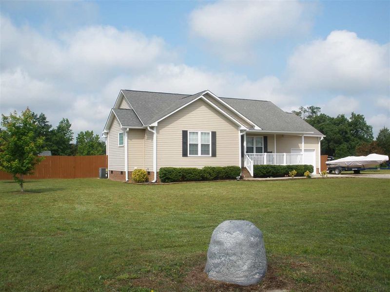 80 Sugarhill Dr, Zebulon, NC 27591