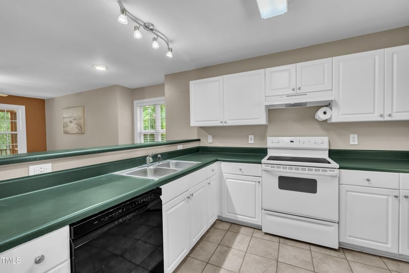 80 Wembley Ct, Youngsville, NC 27596