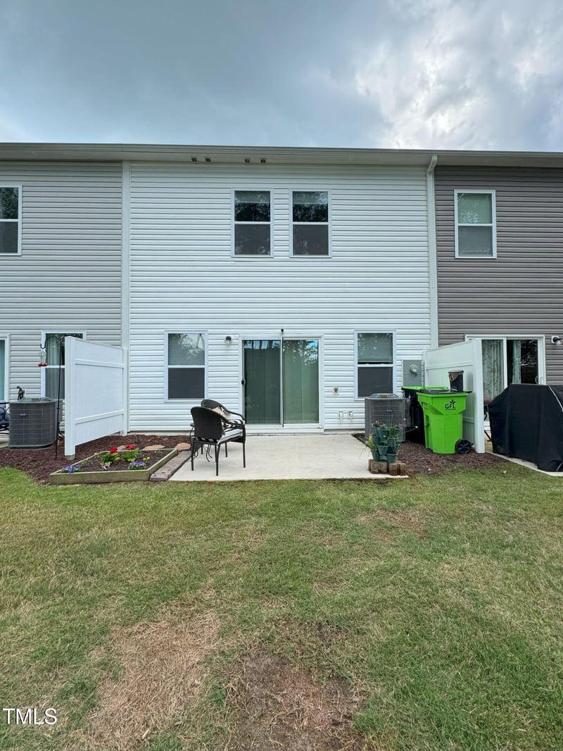 80 Willow Green Dr, Clayton, NC 27527