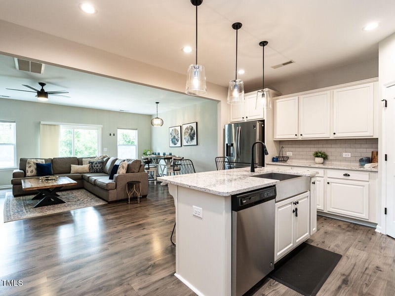 80 Willow Green Dr, Clayton, NC 27527
