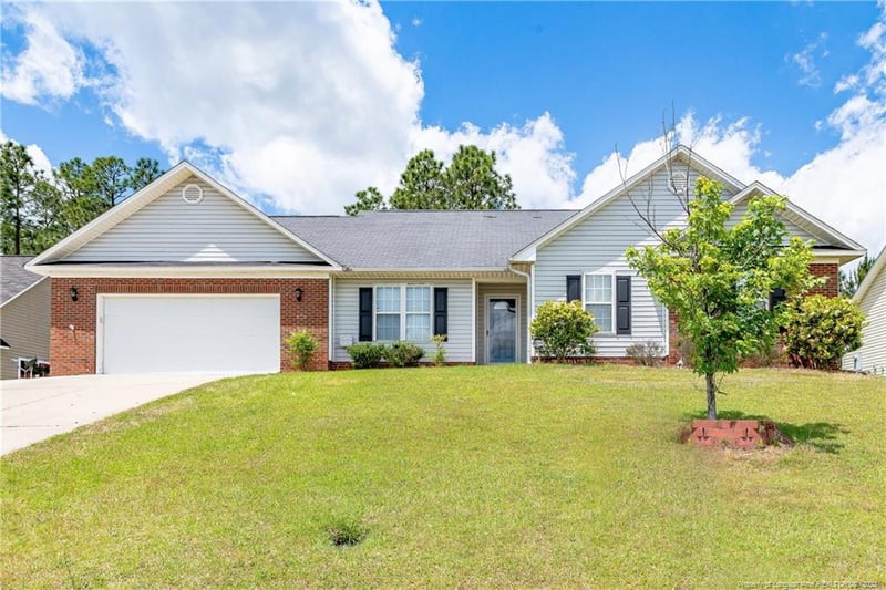 800 Bramblegate Rd, Fayetteville, NC 28348