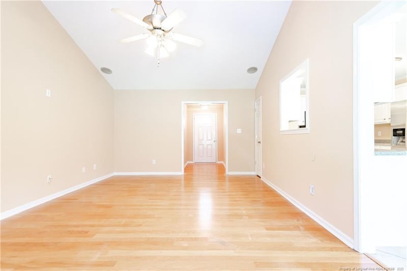 800 Bramblegate Rd, Fayetteville, NC 28348