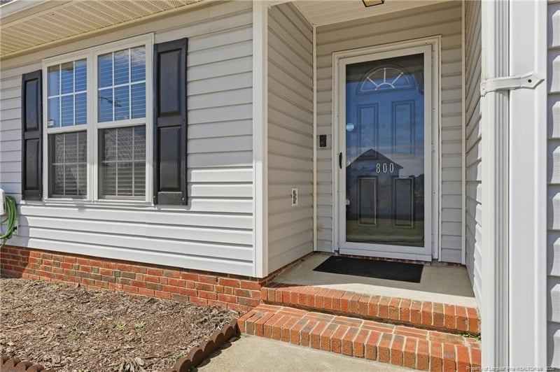 800 Bramblegate Rd, Hope Mills, NC 28348