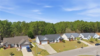 800 Bramblegate Rd, Hope Mills, NC 28348