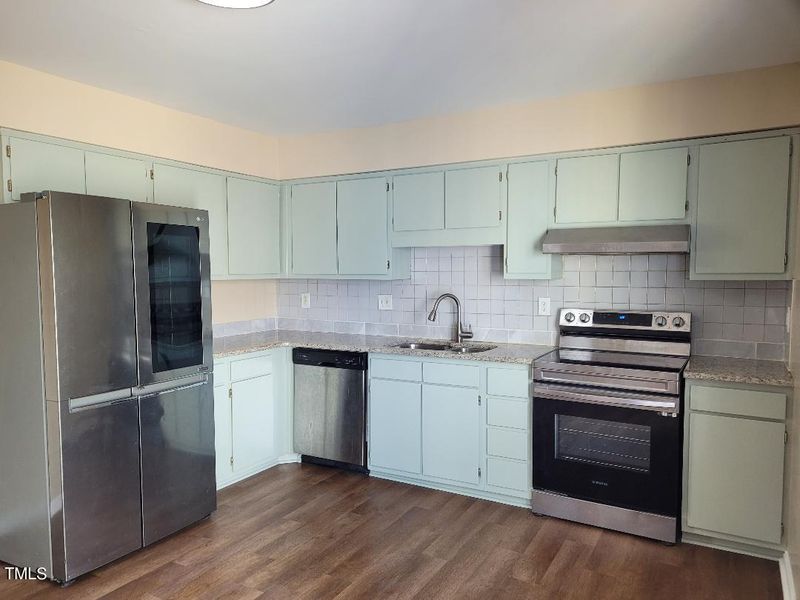 800 Fargo St #C2, Durham, NC 27707