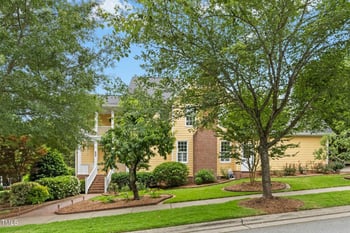 800 Highgrove Dr, Chapel Hill, NC 27516