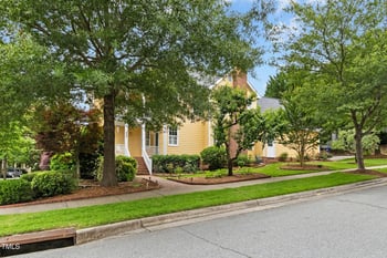 800 Highgrove Dr, Chapel Hill, NC 27516