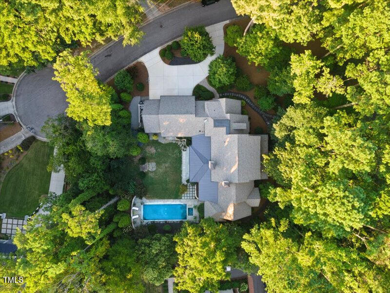 800 Lakestone Dr, Raleigh, NC 27609