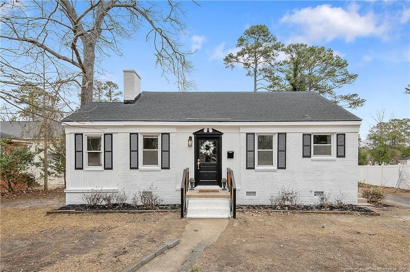 800 Lewis St, Fayetteville, NC 28303