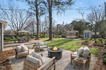 800 Lizzie St, Selma, NC 27576