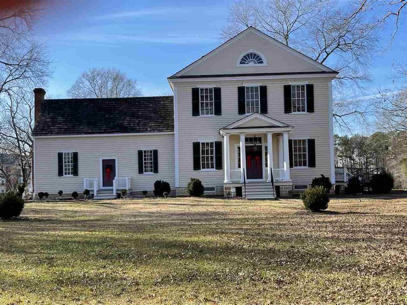 800 N Main St, Louisburg, NC 27549