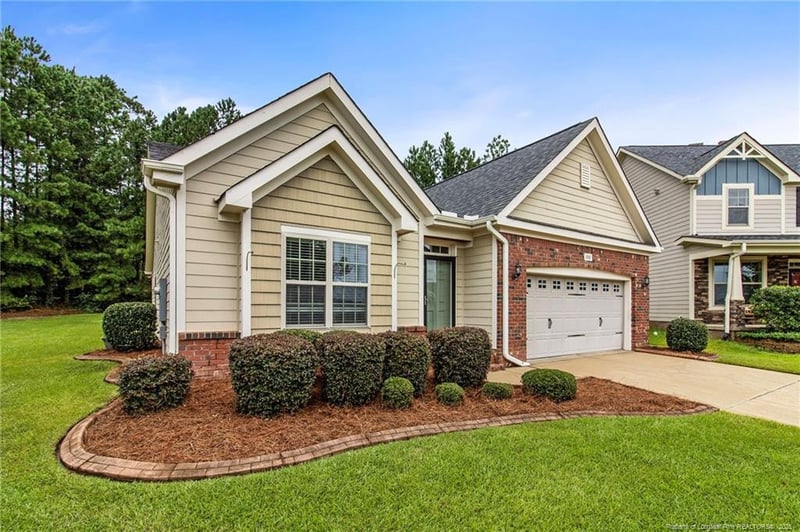 800 Misty Meadow Ln, Fayetteville, NC 28304