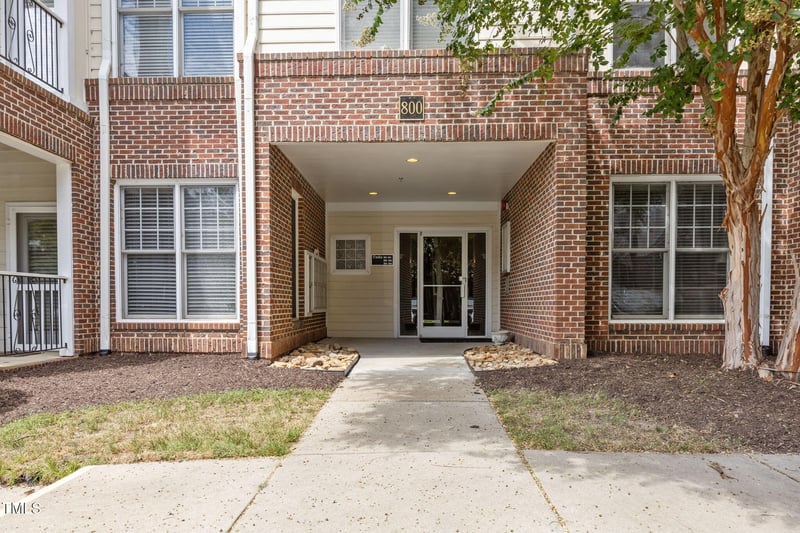 800 Moratuck Dr #202, Raleigh, NC 27604