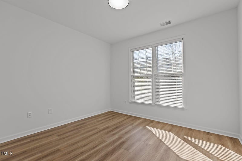 800 Moratuck Dr #207, Raleigh, NC 27604