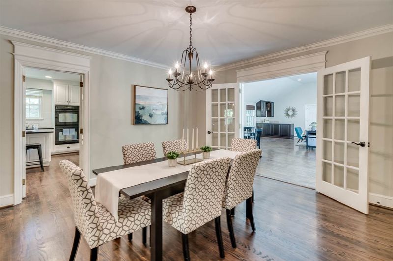 800 Old Mill Rd, Chapel Hill, NC 27514