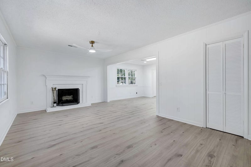 800 Plentywood Ct, Raleigh, NC 27615