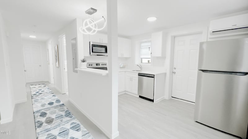 800 Pritchard Avenue Extension #H9, Chapel Hill, NC 27516