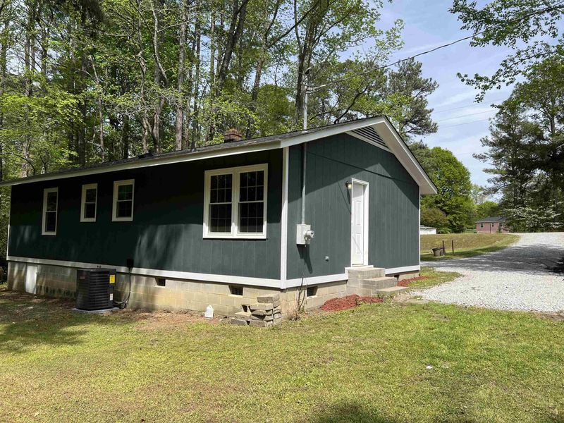 800 River Rd, Louisburg, NC 27549