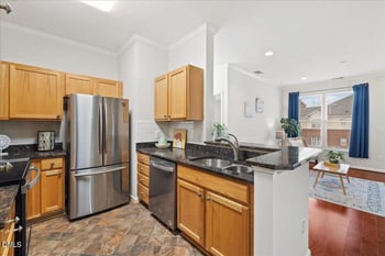 800 Savannah Ridge Rd #116, Holly Springs, NC 27540