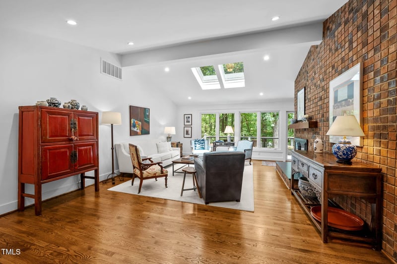800 Shady Lawn Rd, Chapel Hill, NC 27514