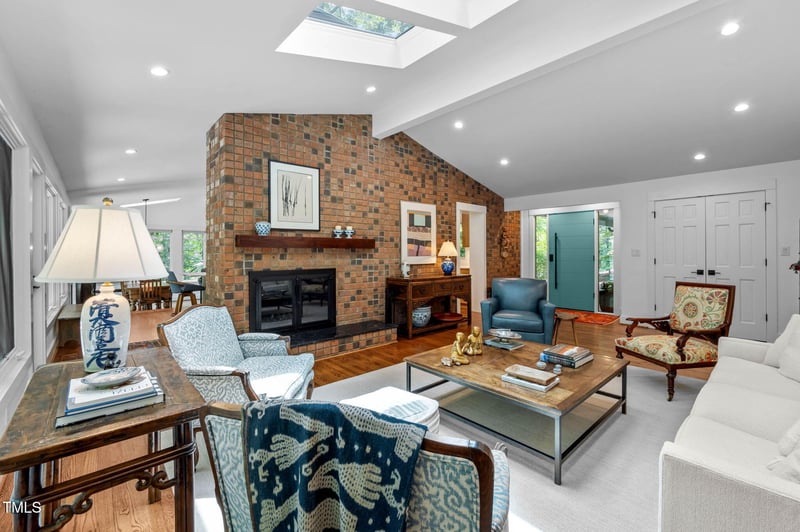 800 Shady Lawn Rd, Chapel Hill, NC 27514