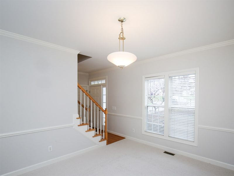 800 Shady Maple Ct, Raleigh, NC 27607