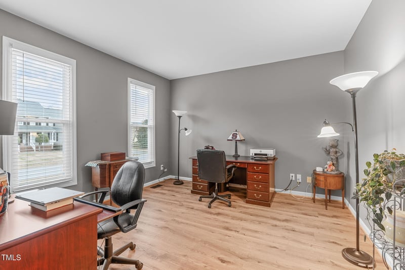800 White Meadows Dr, Fuquay Varina, NC 27526