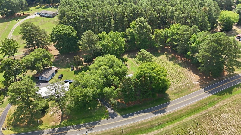 8000 Lockleair Rd, Zebulon, NC 27597