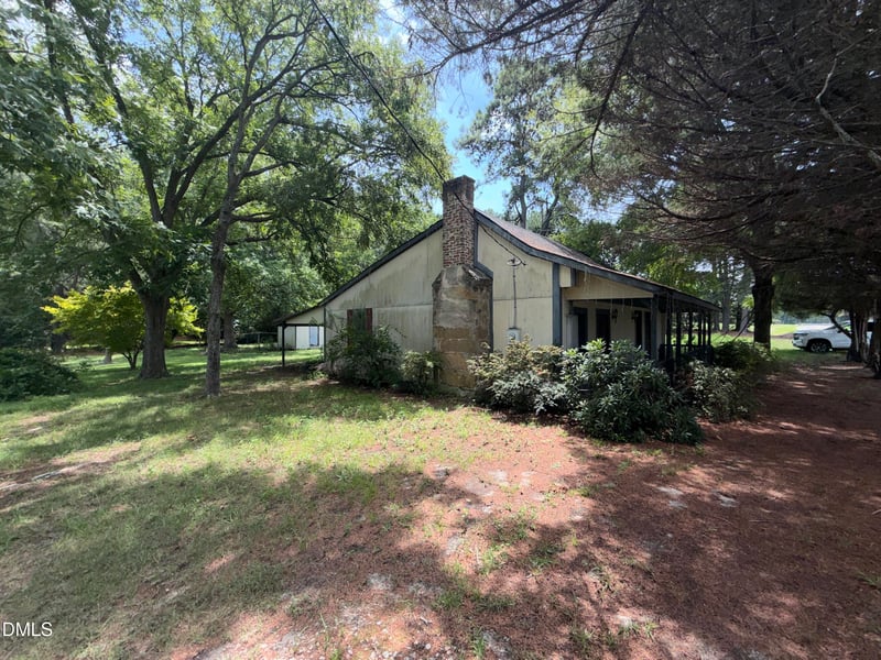 8000 Lockleair Rd, Zebulon, NC 27597