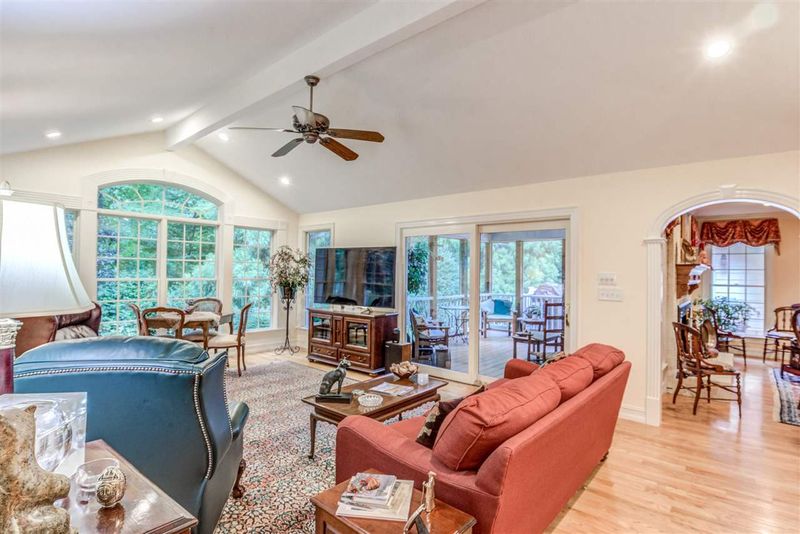 8000 Netherlands Dr, Raleigh, NC 27606