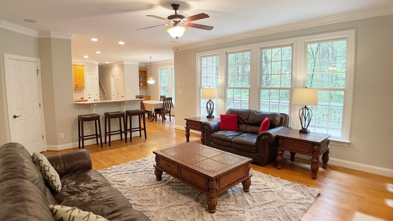 8000 Sandybrook Ln, Wake Forest, NC 27587