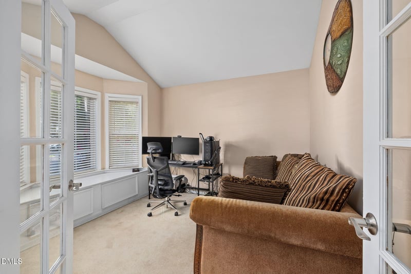 8001 Duck Creek Dr, Raleigh, NC 27616