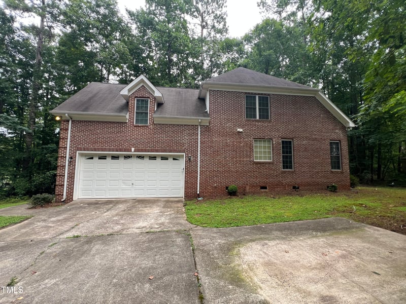 8001 Lakeshore Dr, Garner, NC 27529