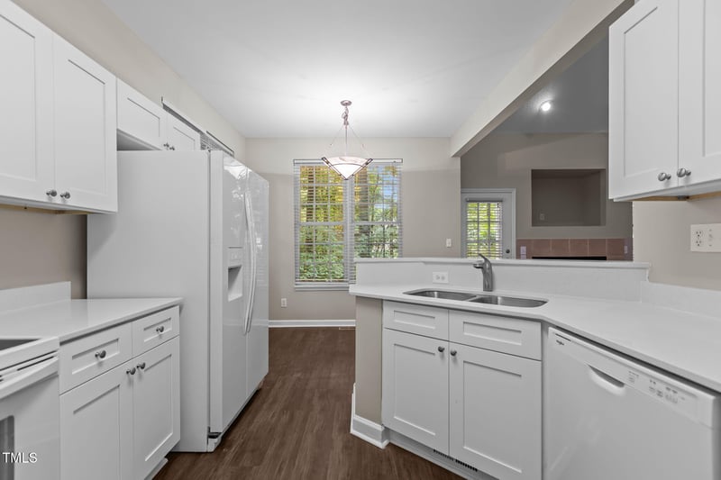 8001 Lakeshore Dr, Garner, NC 27529