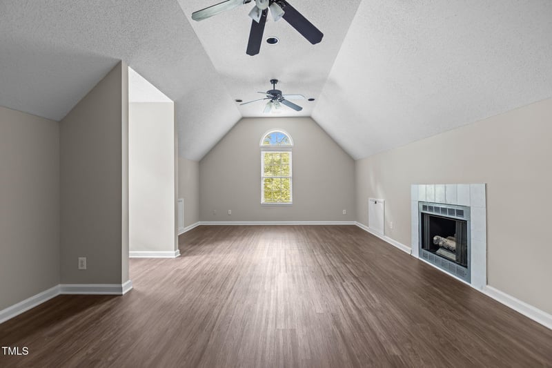 8001 Lakeshore Dr, Garner, NC 27529