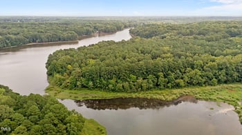 8001 Lakeshore Dr, Garner, NC 27529
