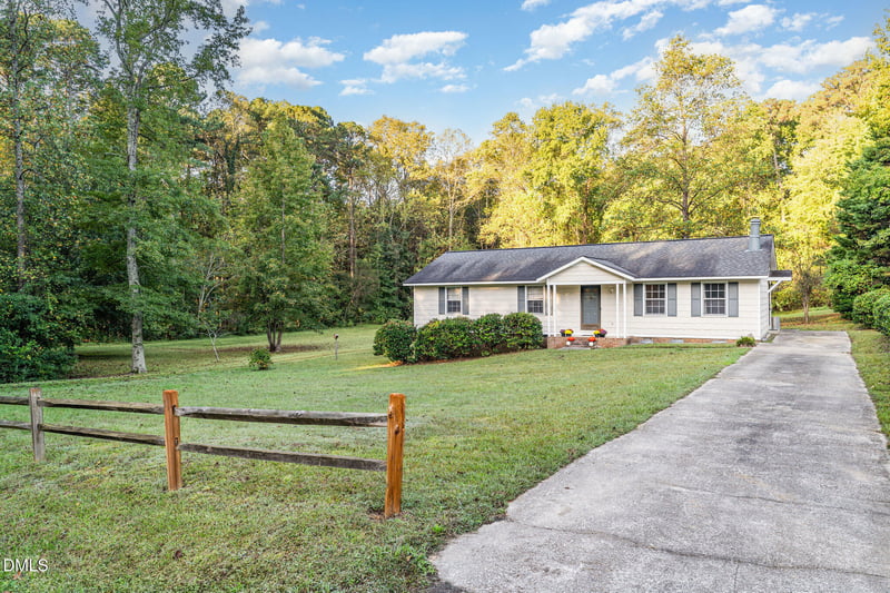 8004 Deer Meadow Dr, Apex, NC 27539