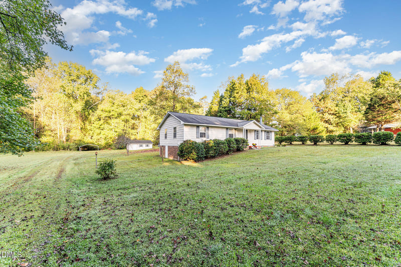 8004 Deer Meadow Dr, Apex, NC 27539